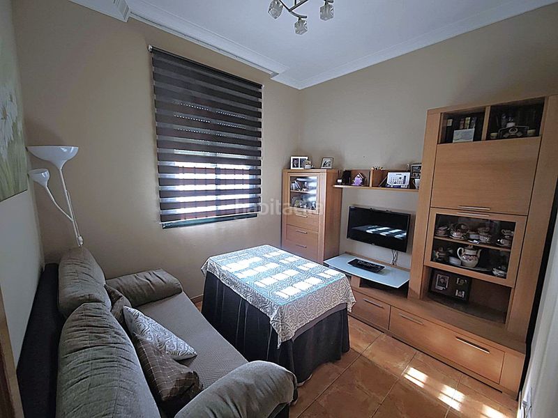 Foto eef61204-cf47-4050-981e-2a622fd3959a. Casa pareada en urbanización azucena residencial 92 urbanización azucena residencial ¡impresionante casa de 3 plantas ! en Mairena del Alcor