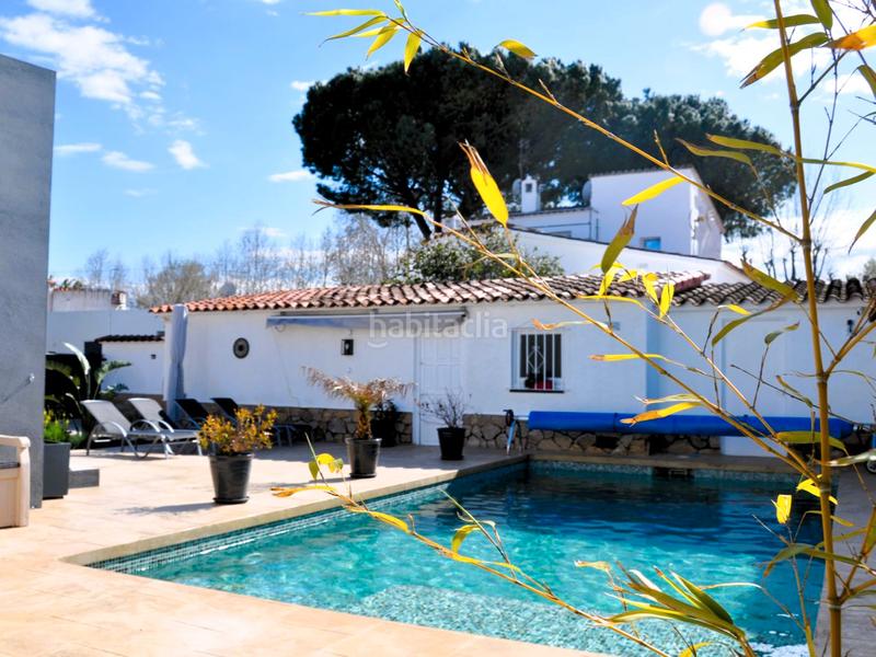 Foto 143e262d-e8fb-4812-ab83-03e51dc6c031. Casa en carrer montseny 50 particular vende villa reformada – barrio montseny en Empuriabrava