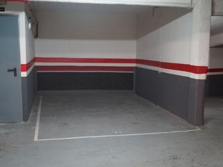 Alquiler Parking coche en C/aragó 347. Plaza de parking económica
