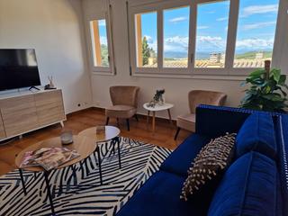 Apartament a Sant gaieta 2. Stunning apartment in the centre of begur, parking & tourist lic