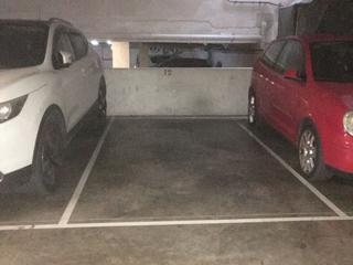 Aparcament cotxe a Mestre joan corrales  29-32. Plaza de párquing en venta