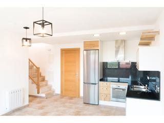 Location Duplex à Camí de cardona 13. Lloguer de dúplex, amb plaça d’aparcament opcional.