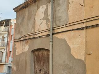 Maison à Raval 22. Casco antiguo, al lado de la zona deportiva.