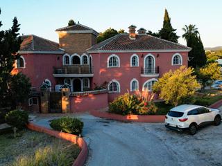 Xalet a Camino de ardalejos 56. Casa roja: villa de 377 m² con opción a ampliar 800 m².