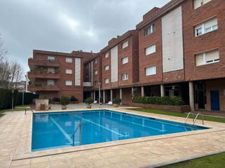 Pis a Rambla pau casals 21. Precioso y amplio piso en tossa de mar con zona ajardinada y pre