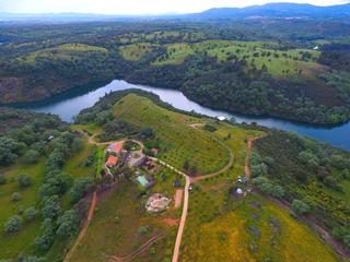 Finca rústica a Camino de vaquera 30. Paraiso de naturaleza y silencio