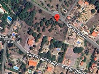 Residential Plot in Carrer del pi 5. Terreno 2800 m2 zona urbana