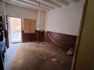 Ground floor in Carrer de la portella 16. Piso bajo en venta