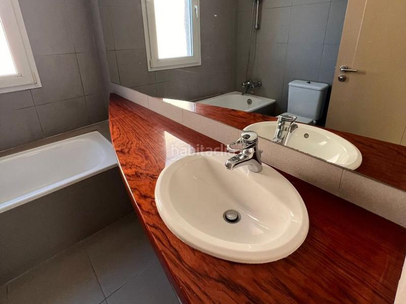 Foto 1bdd2047-91bd-4570-b009-5fcb041a8582. Alquiler casa en carrer d'august font 32 casa única en Barcelona