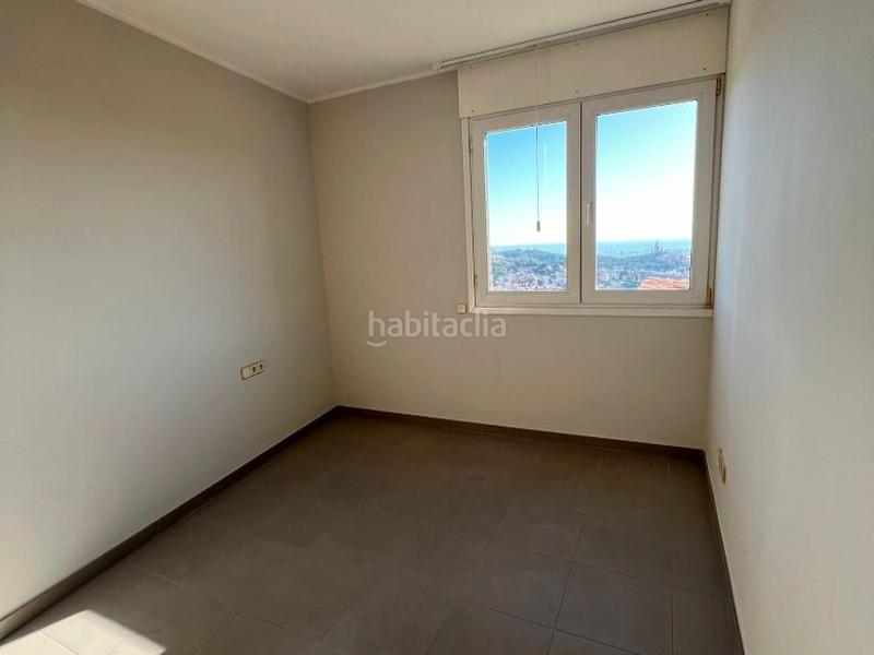 Foto 26914be4-a583-44bc-8fb9-8dc61b0cfddb. Alquiler casa en carrer d'august font 32 casa única en Barcelona