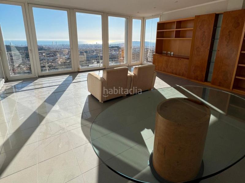 Foto db5ac035-1a30-42c0-a0b3-8726b5c8007c. Alquiler casa en carrer d'august font 32 casa única en Barcelona