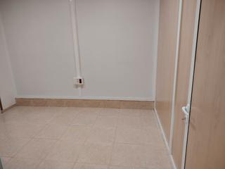 Rent Office space in Escultor figueras 3