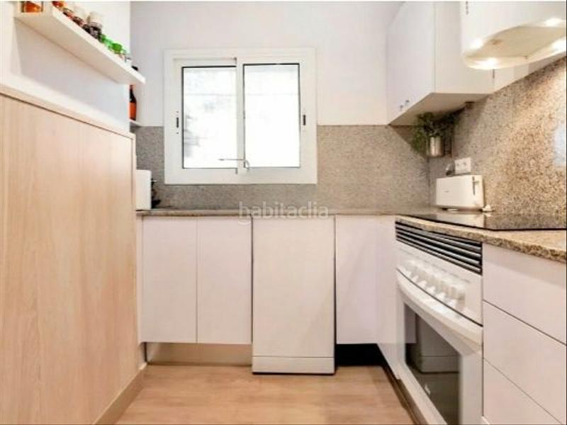 Foto b139fd23-23d0-472f-b672-844f9c2758f8. Rent flat in carrer puig i cadafalch 7 in Montbau Barcelona