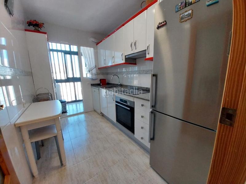 Foto 75c09062-64f8-4f7f-ae84-55add4670a7b. Piso en calle lagreo 1 piso para entrar a vivir en la cala en Benidorm