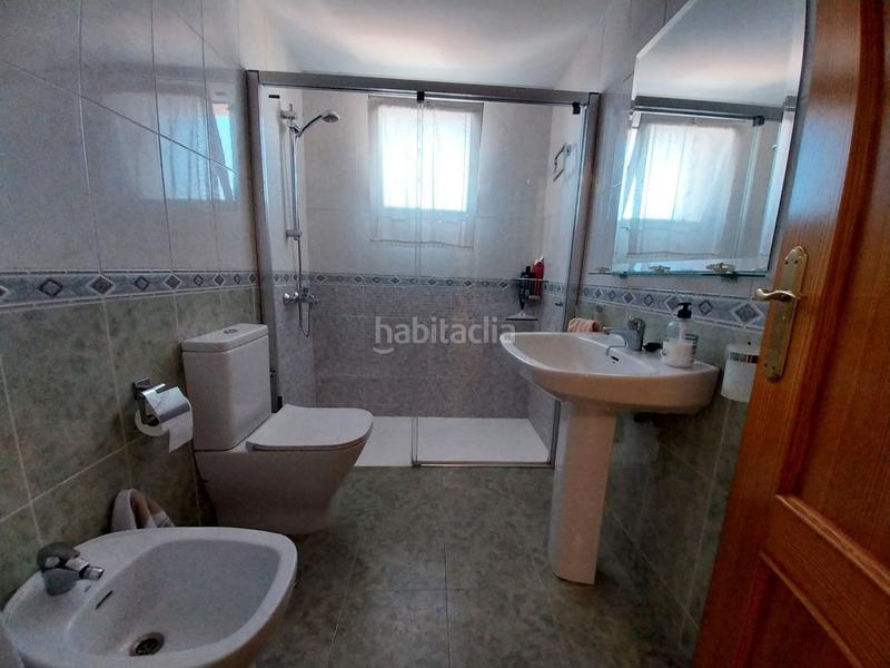 Foto 917b730c-8eb5-4a77-9f67-e8208388f68d. Piso en calle lagreo 1 piso para entrar a vivir en la cala en Benidorm