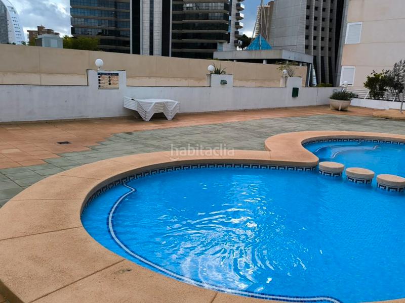 Foto d3d2ab27-c57d-42ef-a0d2-6e2072a0e259. Piso en calle lagreo 1 piso para entrar a vivir en la cala en Benidorm