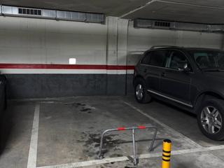 Lloguer Aparcament cotxe a Carrer de l’oli 4. Parking carrer de l’oli 4