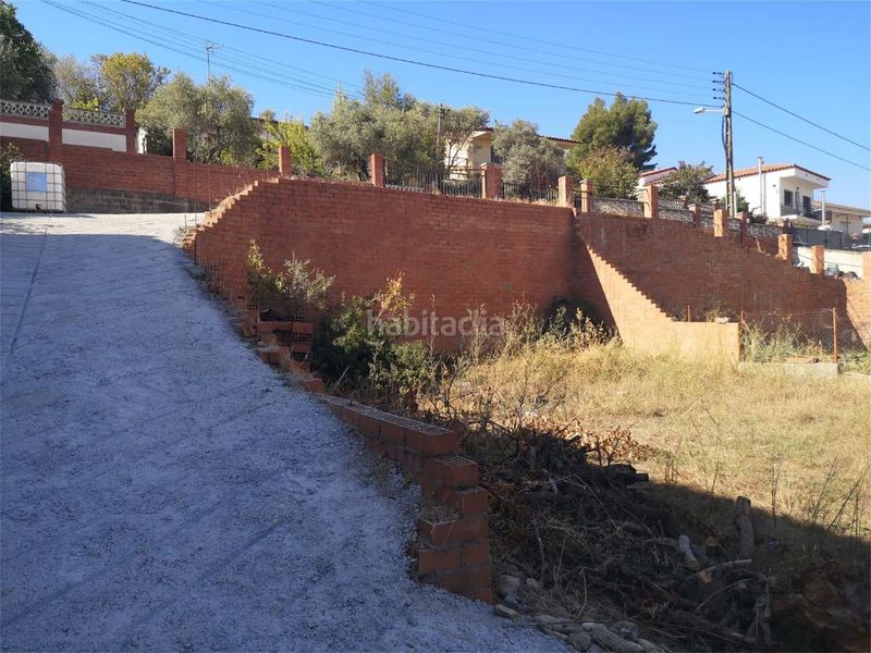 Foto c2a1bdb8-bd51-4624-acf5-a4b3bb3f1fe1. Terreny residencial a carrer remeis 2 a Piera