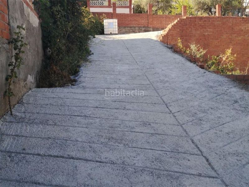 Foto e637c61c-e47e-43a6-86a9-a6af177752d6. Terreny residencial a carrer remeis 2 a Piera