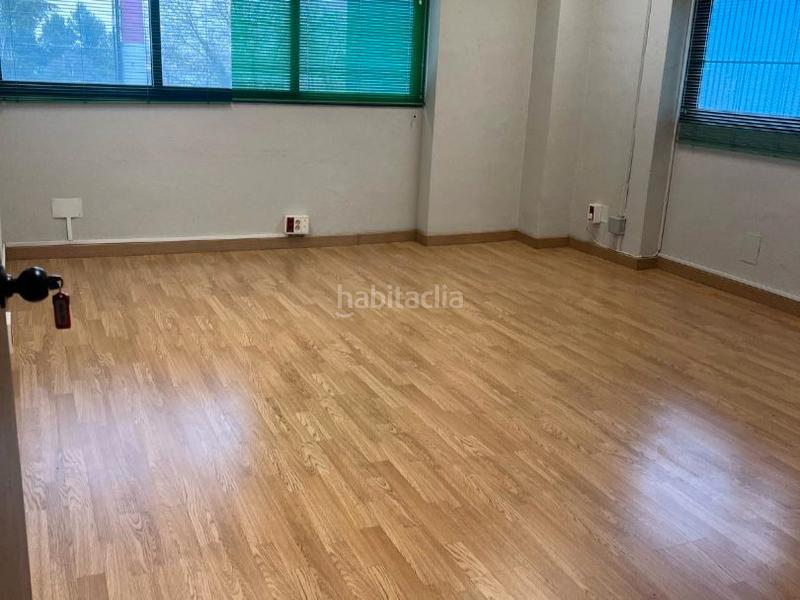 Foto 8036594f-2b63-4e15-908d-d52dc5c3aa4c. Miete büro in avenida fuentemar 17 in El Barral Ferial Coslada