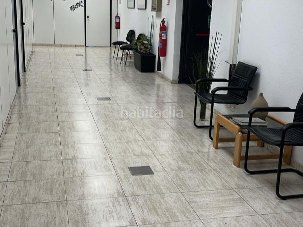 Foto 5d1c3248-3bf9-4805-9e86-16746fa80fde. Rent office space in avenida fuentemar 17 in El Barral Ferial Coslada