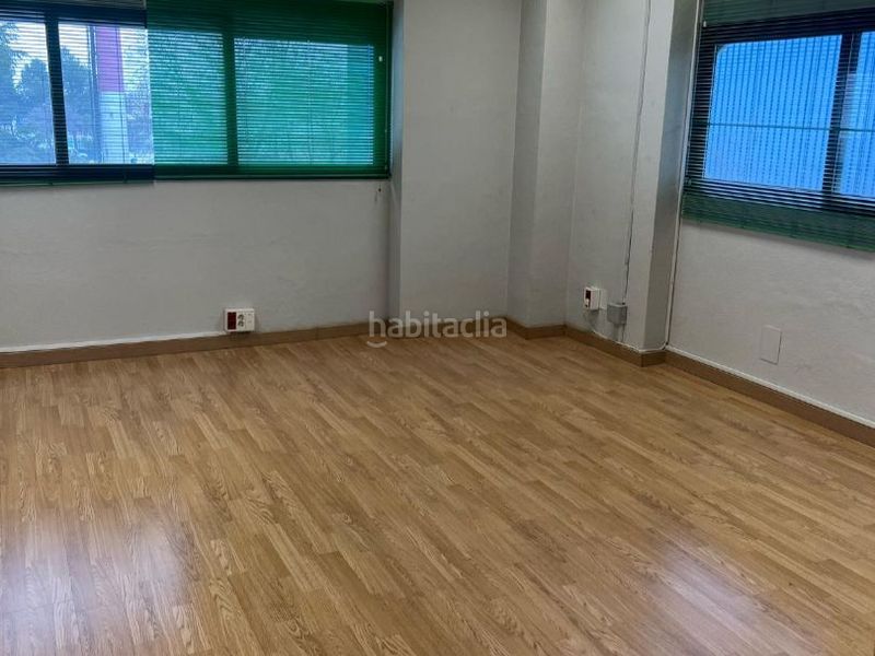 Foto 62f1fa5d-a689-4e3f-b377-5f94e2056791. Rent office space in avenida fuentemar 17 in El Barral Ferial Coslada
