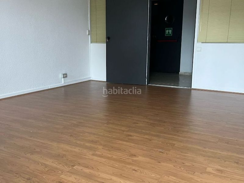 Foto 68ee8136-e684-4c6a-bb07-f1b4626d7dbb. Rent office space in avenida fuentemar 17 in El Barral Ferial Coslada