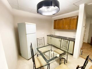 Casa a Av valencia  57. ¡se vende una casa acogedora y luminosa con dos entradas indepen