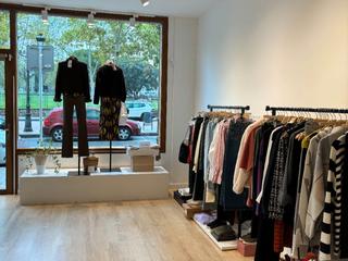 Traspàs Local Comercial a Rambla lluis companys 10. Tienda de ropa en traspaso