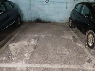 Lloguer Aparcament cotxe a Carrer de la constitució 121. Alquiler de garaje en calle de la constitució, 121-123