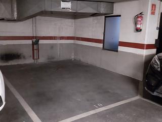 Lloguer Aparcament cotxe a Via augusta 236. Plaza de parking grande