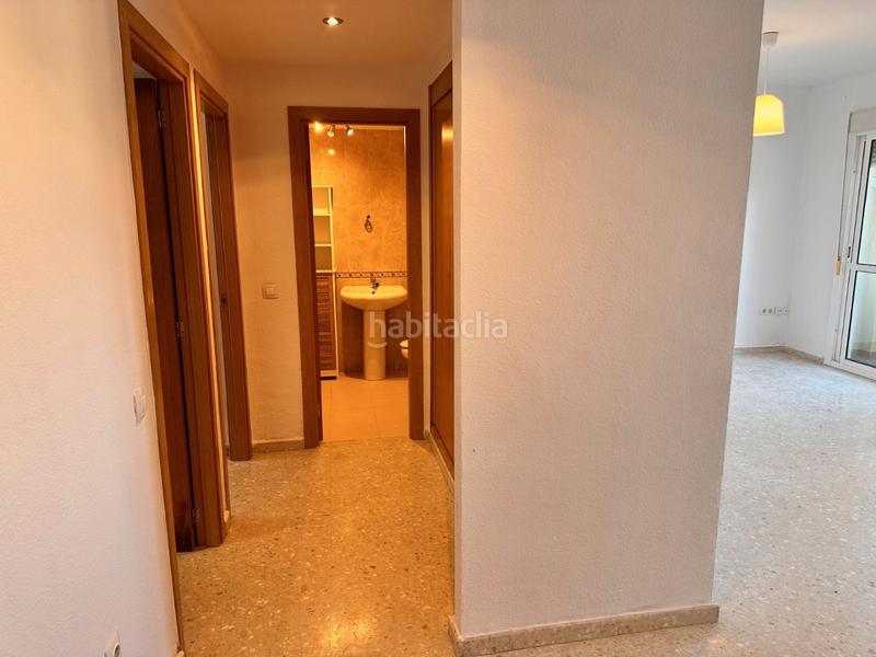 Foto 086b9e86-8aca-4e6c-912b-03fbec19ced0. Piso en avenida america 12 piso en San Bernabé en Algeciras