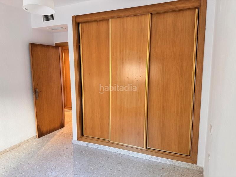 Foto 32f33f40-ca45-4277-bb5a-aee4d173afd7. Piso en avenida america 12 piso en San Bernabé en Algeciras