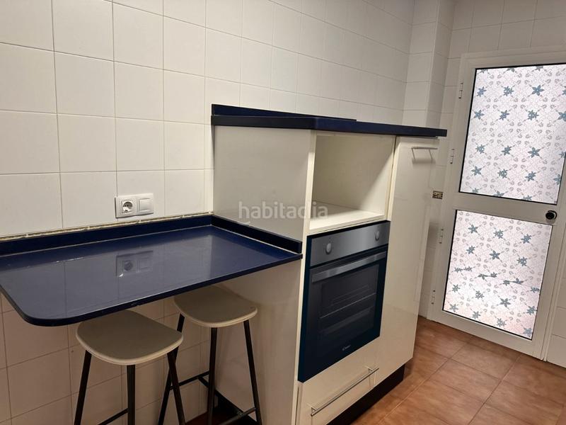 Foto 5d097d25-be9d-4f95-a398-3b6e95a6fdf7. Piso en avenida america 12 piso en San Bernabé en Algeciras