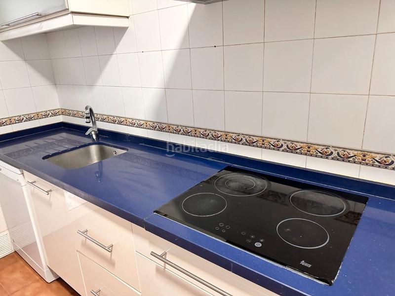 Foto d8315786-d48e-4955-b51f-9e72252b7338. Piso en avenida america 12 piso en San Bernabé en Algeciras