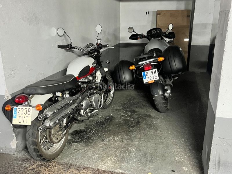 Foto 0c67fdae-367d-470a-b6ea-02a92698b7b9. Alquiler parking moto en recs 34 parquing para moto en Reus