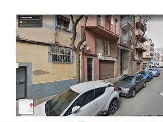 Local commercial à Carrer de solsona 23. Local comercial bien situado