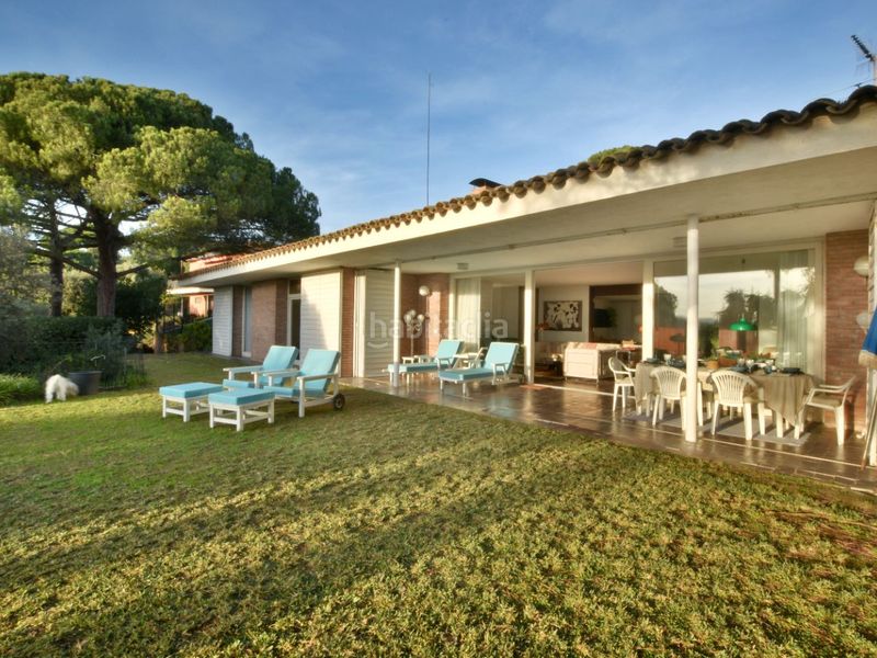 Foto abddf45e-eed7-4b4d-91c9-117641dca07f. Chalet en passeig de Bell-Aire 38 exclusiva casa unifamiliar de lujo con vistas al mar en Sant Andreu de Llavaneres