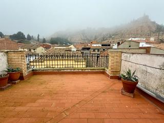 Casa adossada a Carrer bassa 21. Casa unifamiliar de 4 alturas con garaje, terraza, 4 hab., 2 bañ