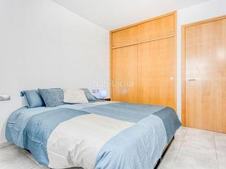 Pis a Carrer de sagnier 10. Piso impecable piso con balcón y plaza de garaje incluida en la