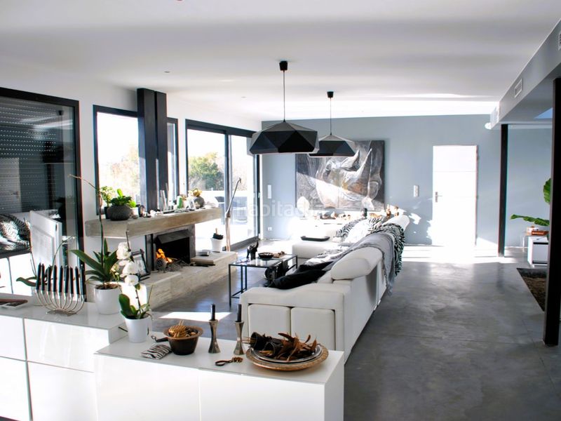 Foto 63a7a68a-21a2-495b-9067-387a15494ad2. Casa a carrer figueres 25 a Mollet de Peralada