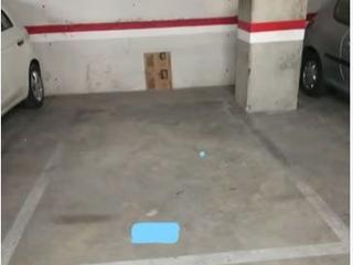 Location Parking voiture à Carrer de bilbao 168. Particular alquila plaza parking zona sant martín