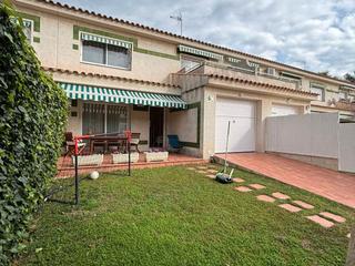 Casa adossada a Carrer eucaliptus 2. Precioso chalet adosado