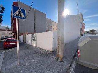 Wohngrundstück in Juan cierva  17. Terreno urbano