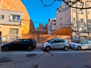 Residential Plot in Velasquez 80. Tereno en venta la maurina. 820m2 edificable