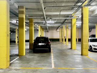 Location Parking voiture à Eix onze de setembre 38. Plaça d’aparcament per cotxe gran a la zona uvic