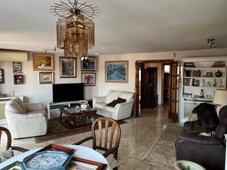 Flat in Lluis vives  1. Fantástico piso familiar