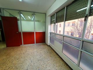 Location Local commercial à Carrer de sant ramon 7. Local en segunda planta