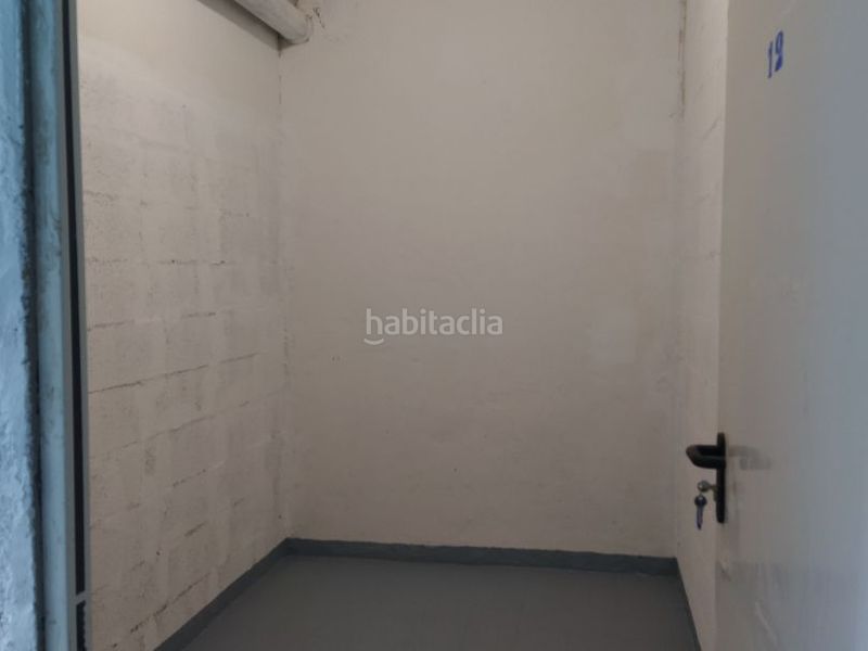 Foto 5e9df2c1-1cea-464e-a260-ee60f83375a4. Local comercial a cap enderrocat 7 a Son Roca Palma de Mallorca