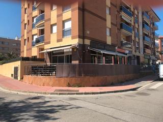 Local commercial à Carrer ciutat de la paz 1. Bar en fenals